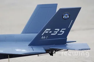 Модель самолета FreeWing F35 PNP — фото 15