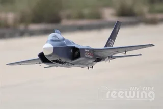 Модель самолета FreeWing F35 PNP — фото 9