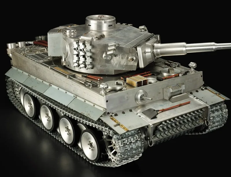 Радиоуправляемый танк Heng Long German Tiger I масштаб 1:8 RTR 2.4G