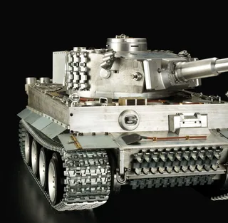 Радиоуправляемый танк Heng Long German Tiger I масштаб 1:8 RTR 2.4G — фото 5