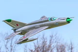 Модель самолета FreeWing MiG-21 ARF — фото 2