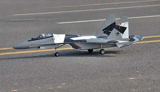 Модель самолета FreeWing Su-35 Flanker-E PNP (серый камуфляж) FJ30311P — фото 7