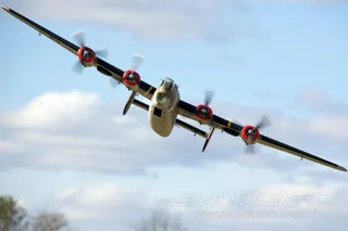 Радиоуправляемый самолет FreeWing B-24 "Liberator" PNP — фото 4