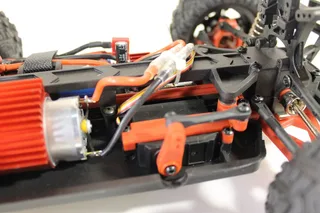 Радиоуправляемый внедорожник Remo Hobby SEVOR Апгрейд версия RH1661UPGV2 — фото 18
