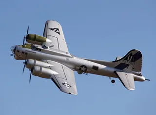 Радиоуправляемый самолет Top RC B17 серебристый 1875мм PNP top073B — фото 2