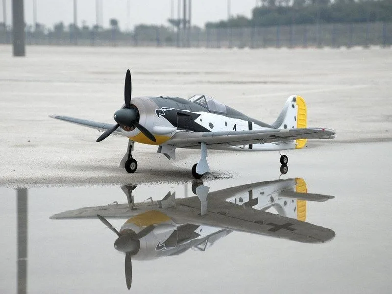 Радиоуправляемый самолет Top RC FW190 1200мм (закрылки, шасси) 2.4G 6-ch LiPo RTF top002C