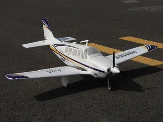 Радиоуправляемый самолет Top RC ST Beechcraft Bonanza A36 фиолетовый 1280мм (шасси) PNP top086B — фото 4