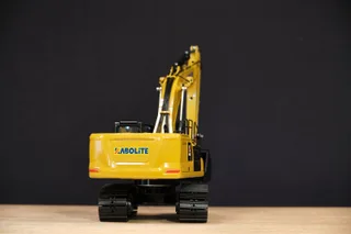 Радиоуправляемый экскаватор с гидравлической системой HUI NA TOYS 2.4G 22CH 1/16 RTR HNK336GC — фото 7