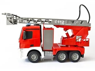 Р/У пожарная машина Double Eagle Mercedes-Benz Antos, брызгает водой 1:20 E527-003 — фото 4