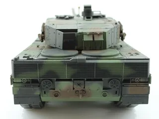 Р/У танк Taigen 1/16 Leopard 2 A6 (Германия) дым V3 2.4G RTR TGAS3889-B3.0 — фото 5