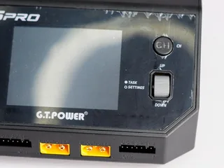 Универсальное зарядное устройство G.T.Power V6PRO Dual Power 7-30/220В, 16Aх2, USB, Wireless 7.5W GTP-V6PRO — фото 8