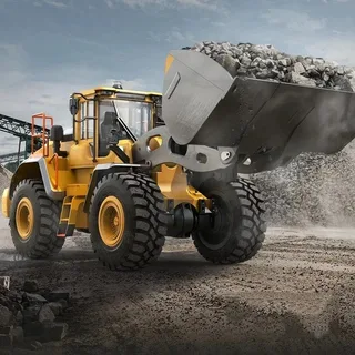 Радиоуправляемый колесный погрузчик Double Eagle Volvo L260H 1/16 2.4G RTR E592-003 — фото 6