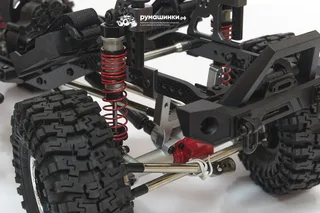 Радиоуправляемая машина трофи с камерой и видеосистемой FPV — фото 25