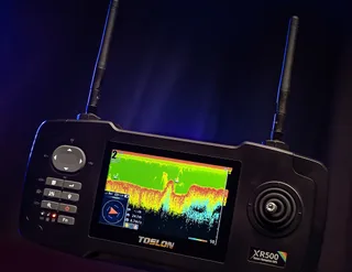 Прикормочный кораблик для рыбалки CARPBOAT X + XR500 GPS + XPilot с эхолотом FishFinder 750 DUO — фото 10