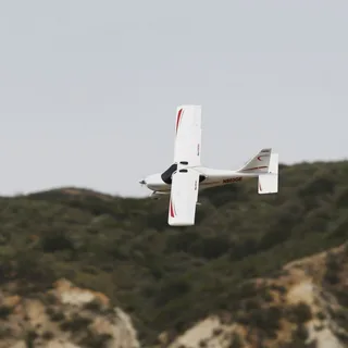 Радиоуправляемый самолет Hobby Zone Sportsman S+ RTF E-Flite 2.4G — фото 4
